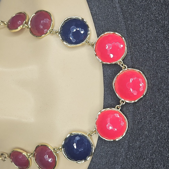 ARCYLLIC MULTI-COLORED STATEMENT NECKLACE - Picture 3 of 7